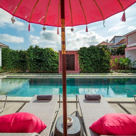 Bed and Breakfast Pinkprivate Balangan - For Cool Adults Only à Jimbaran Extérieur photo
