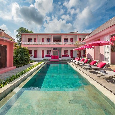 Bed and Breakfast Pinkprivate Balangan - For Cool Adults Only à Jimbaran Extérieur photo