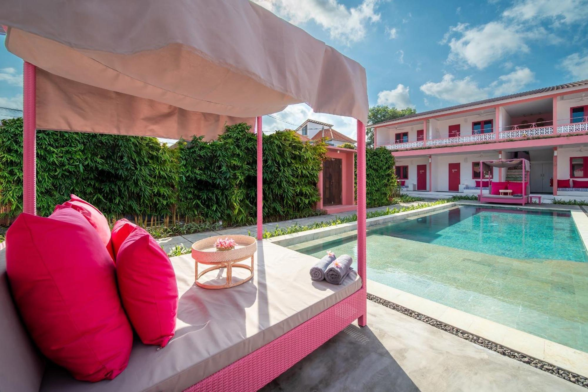 Bed and Breakfast Pinkprivate Balangan - For Cool Adults Only à Jimbaran Extérieur photo