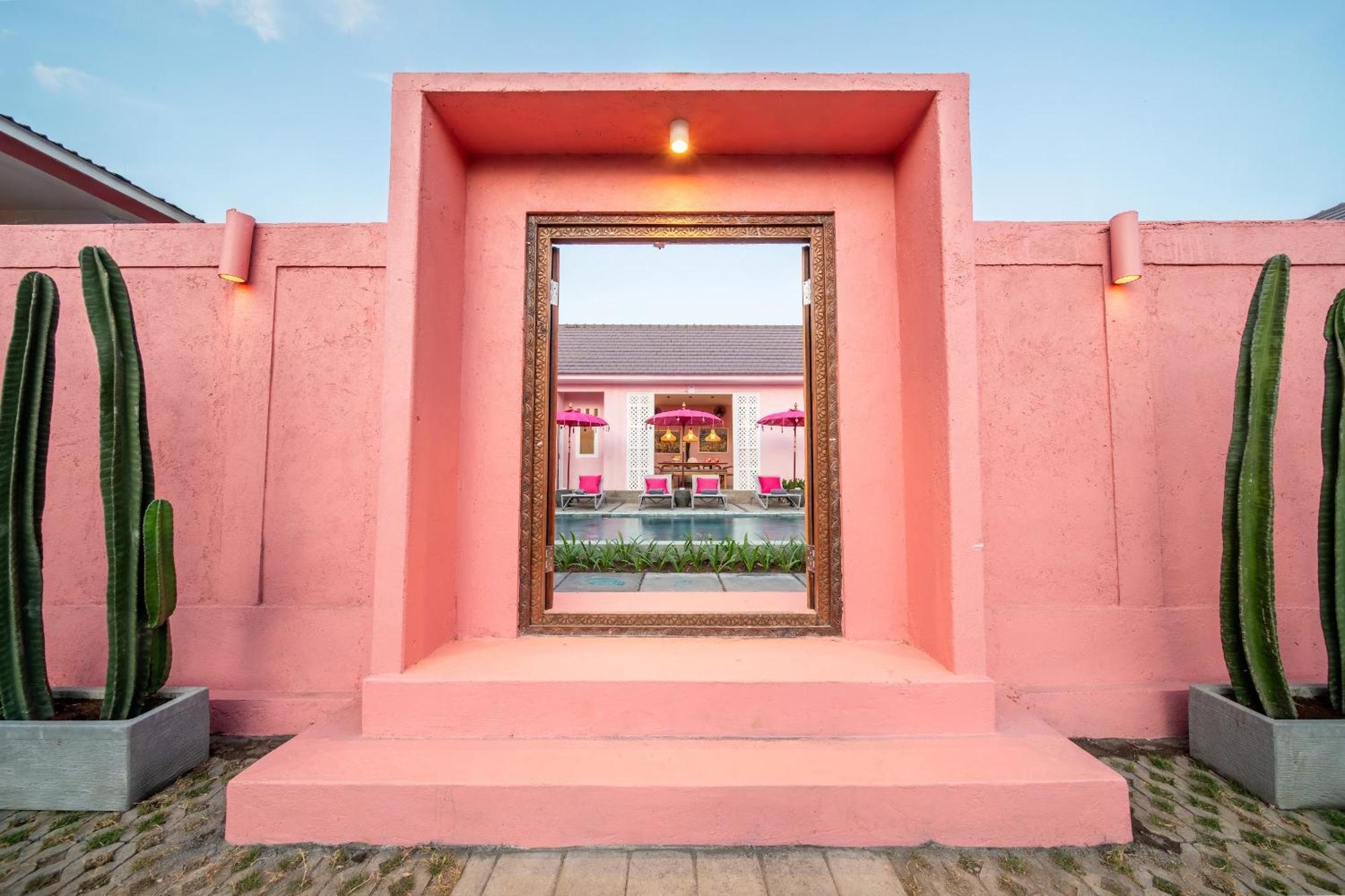 Bed and Breakfast Pinkprivate Balangan - For Cool Adults Only à Jimbaran Extérieur photo