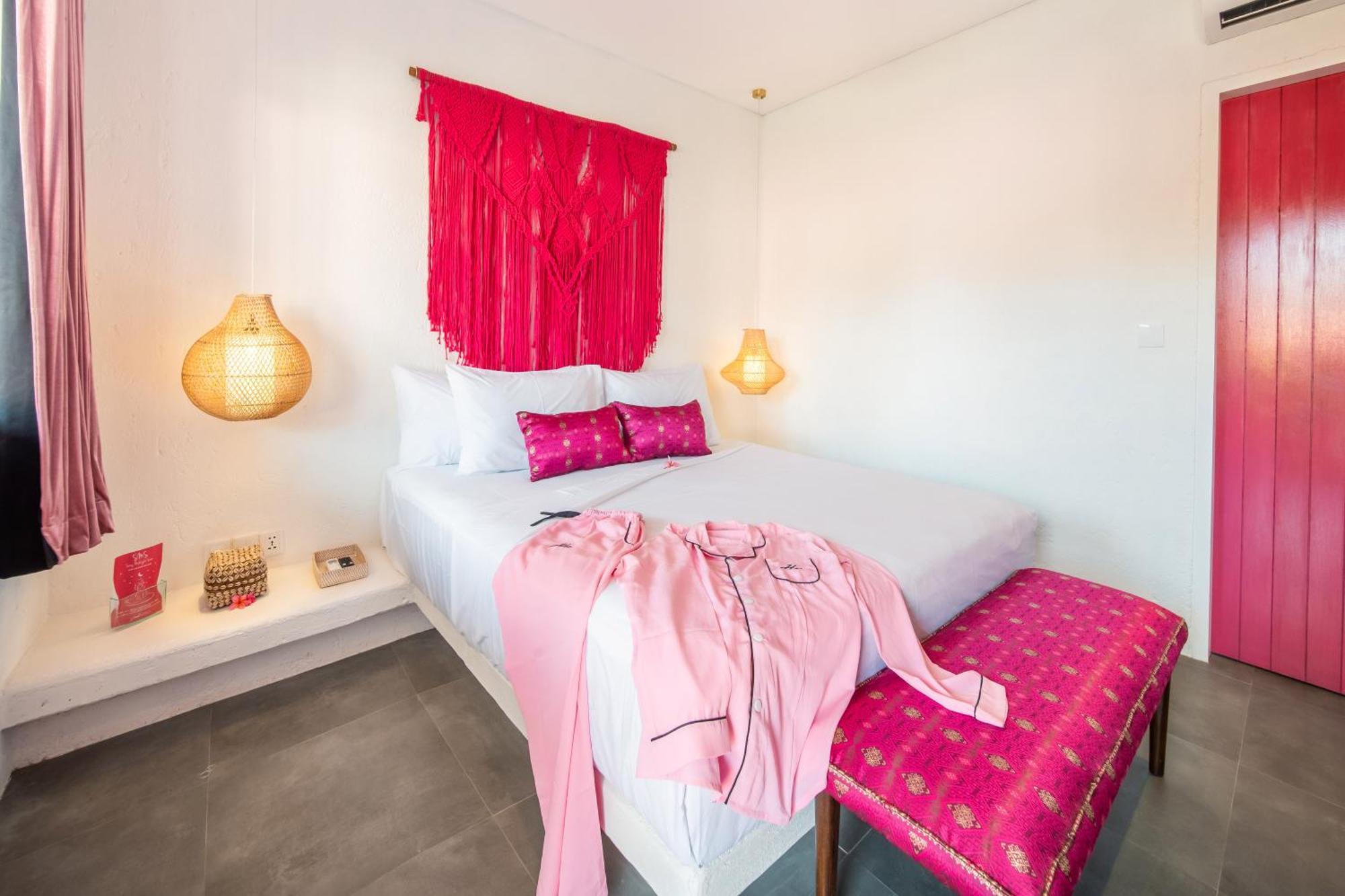 Bed and Breakfast Pinkprivate Balangan - For Cool Adults Only à Jimbaran Extérieur photo