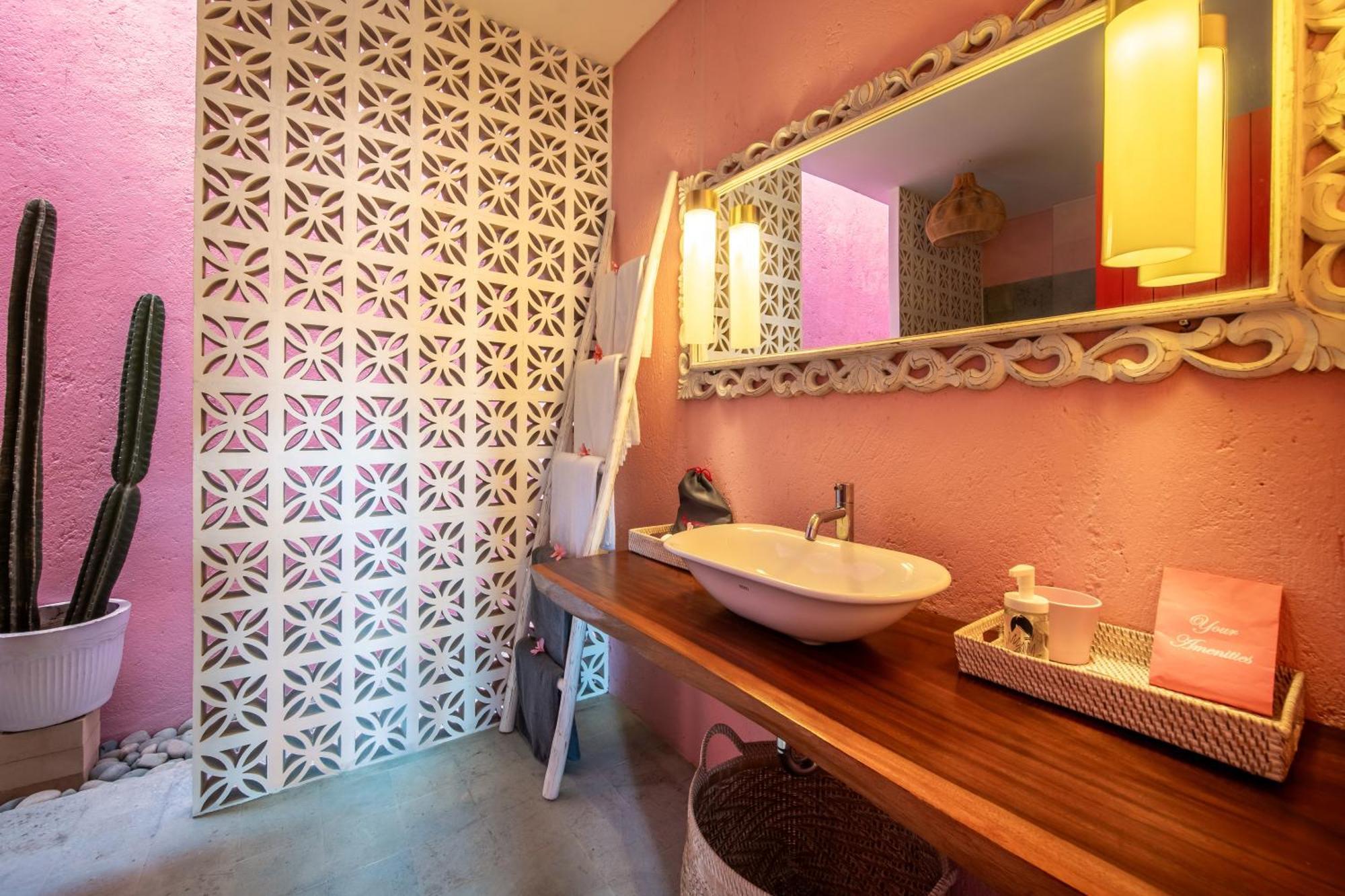 Bed and Breakfast Pinkprivate Balangan - For Cool Adults Only à Jimbaran Extérieur photo