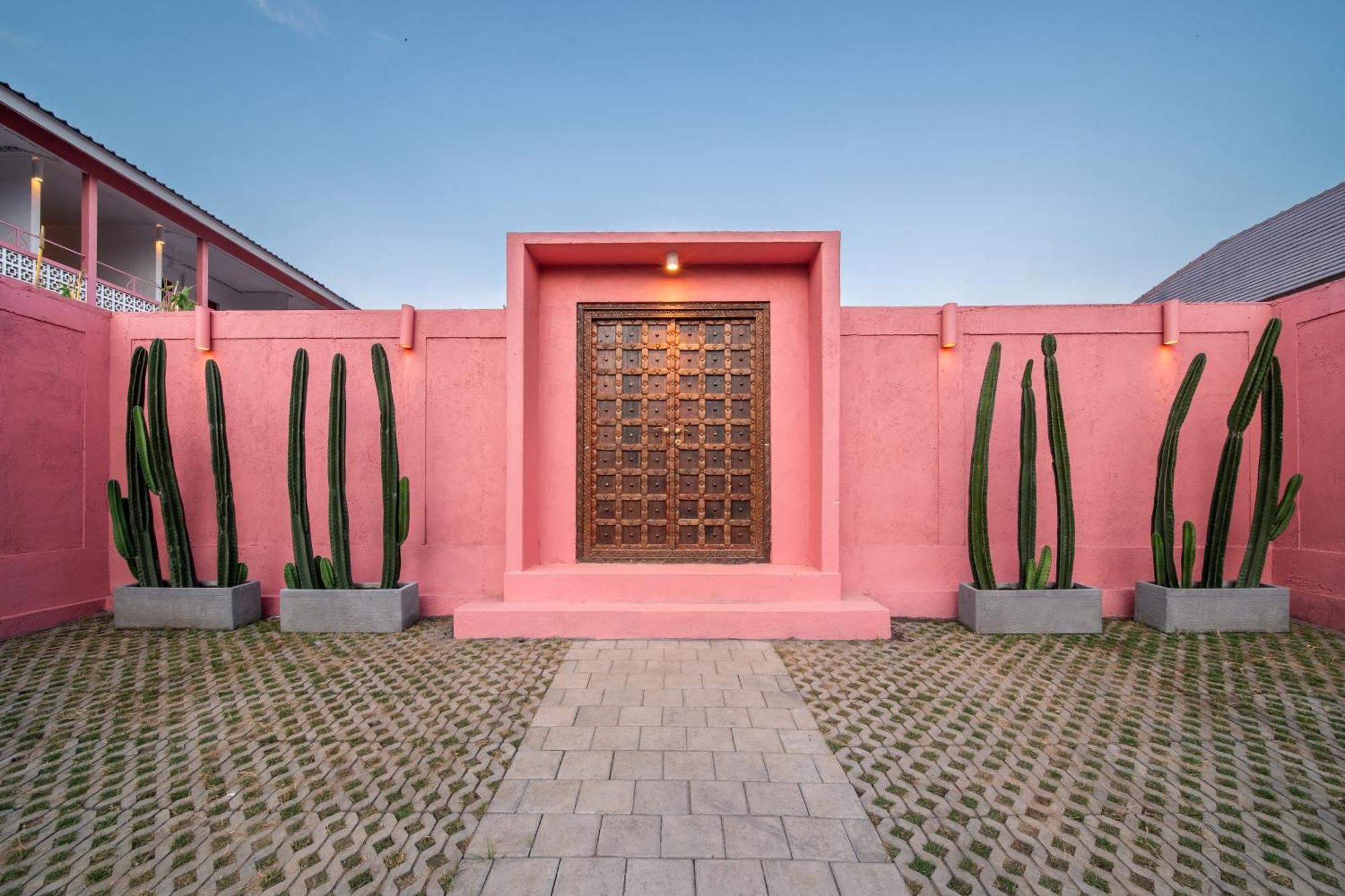 Bed and Breakfast Pinkprivate Balangan - For Cool Adults Only à Jimbaran Extérieur photo
