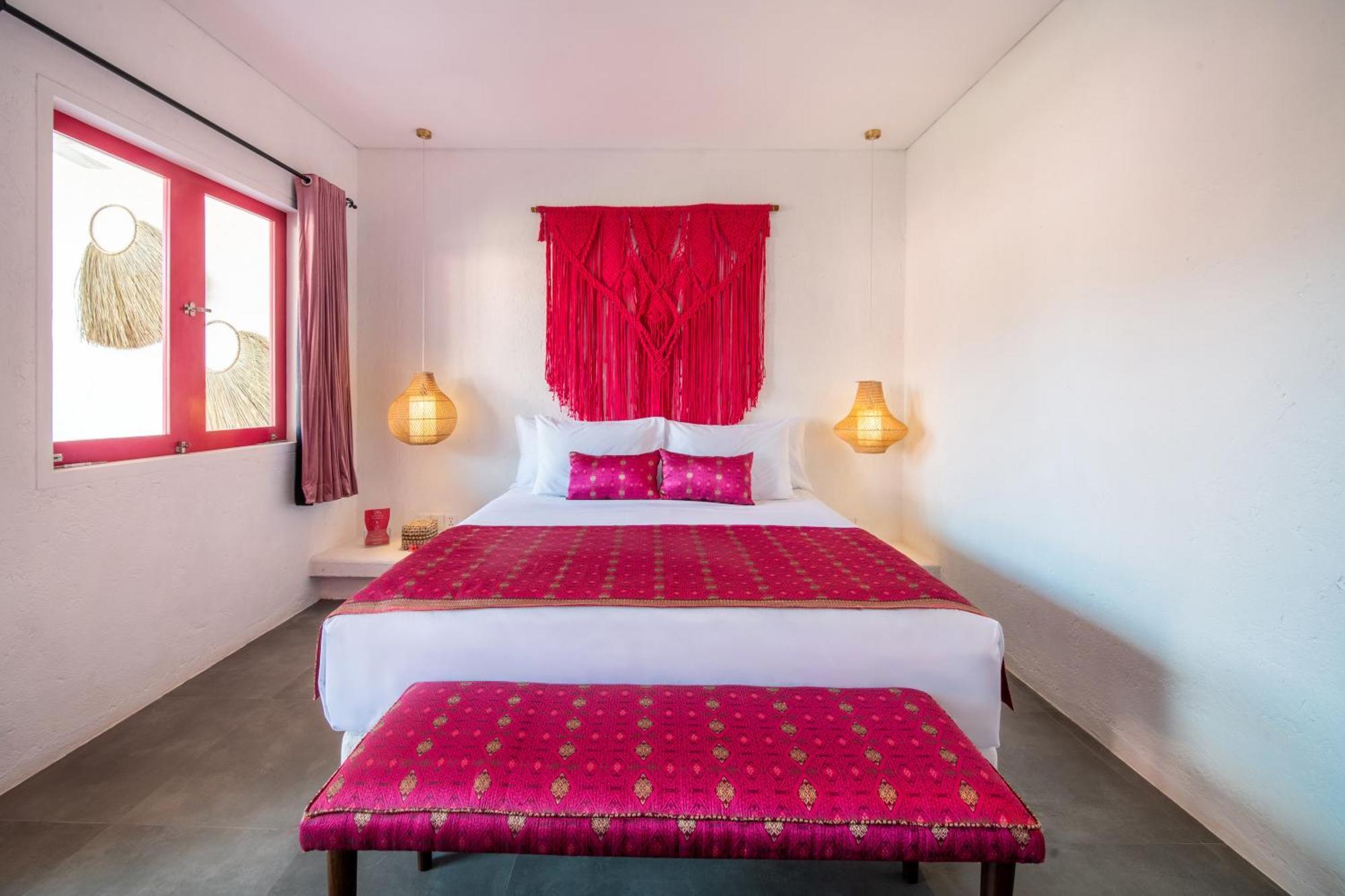 Bed and Breakfast Pinkprivate Balangan - For Cool Adults Only à Jimbaran Extérieur photo